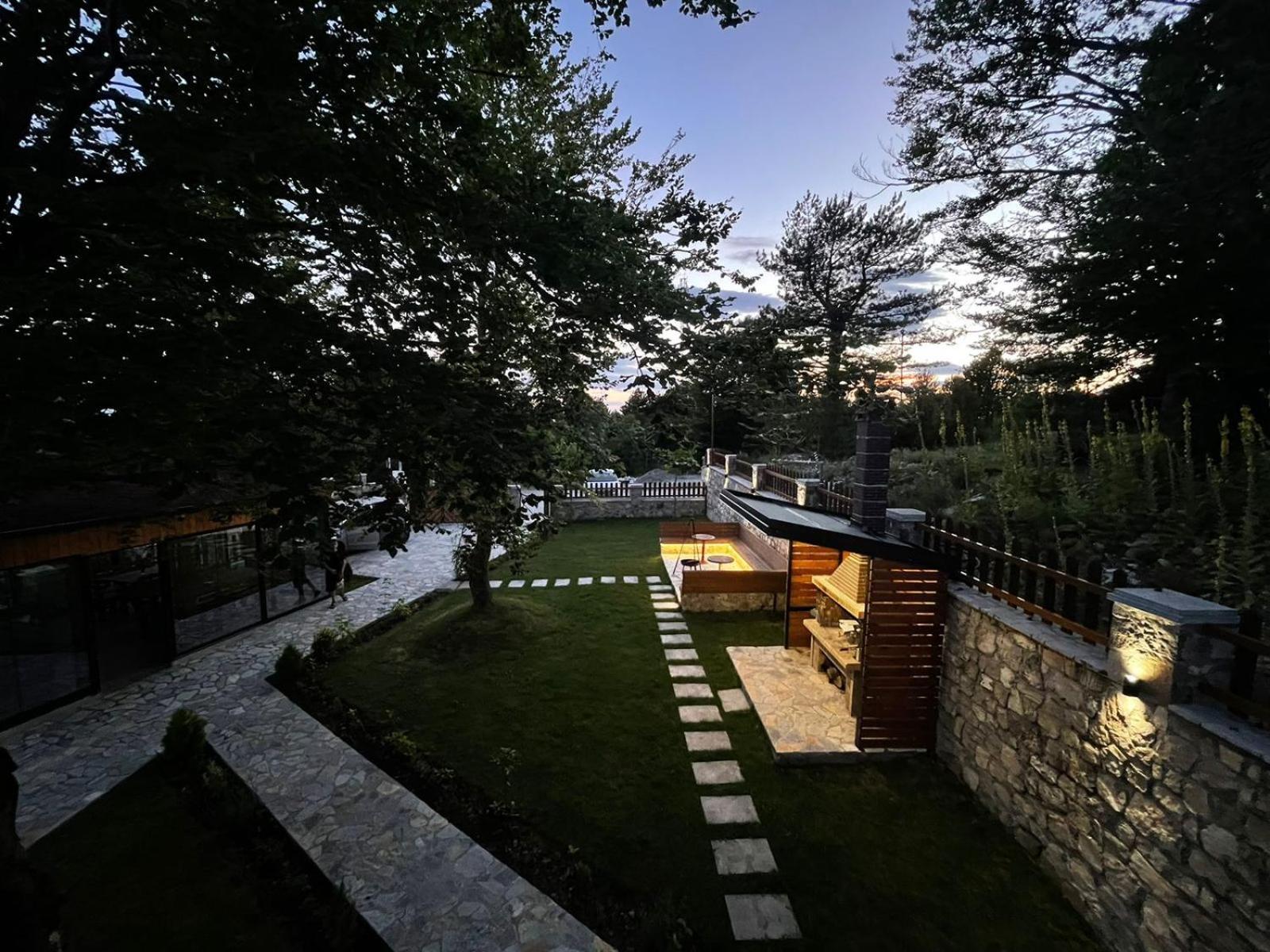 Vila Alpini Razëm Εξωτερικό φωτογραφία